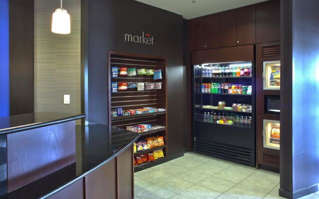 Courtyard by Marriott Hamilton