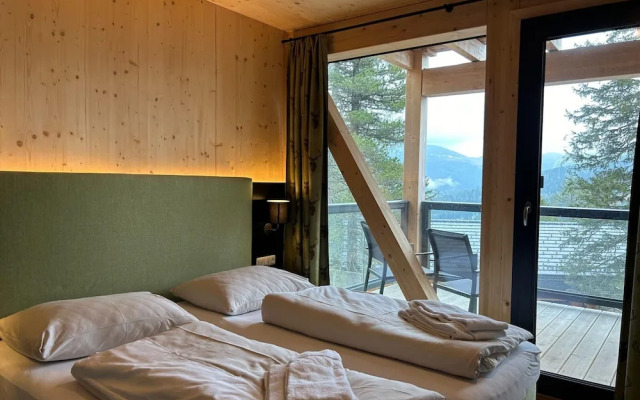 Spacious Chalet With Finnish Sauna