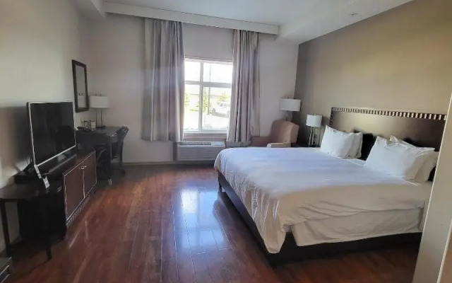 Days Inn & Suites by Wyndham Fort Saskatchewan