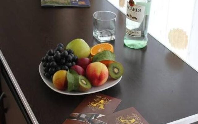 Avand Hotel