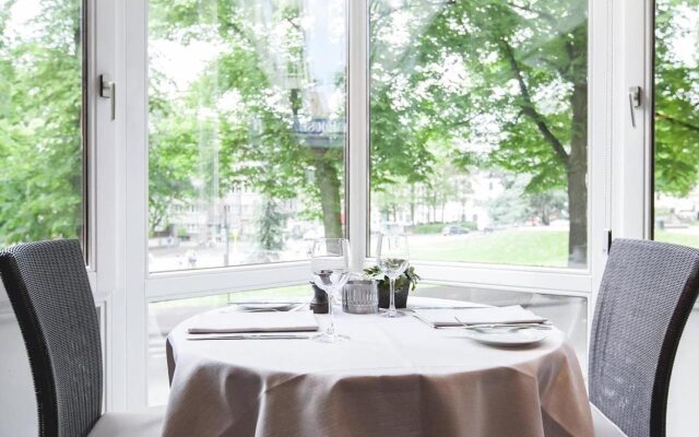 Best Western County House