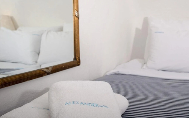 Alexander Villas Santorini Caldera Mare Suite Caldera View