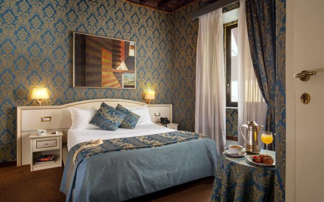 Charme Spagna Boutique Hotel