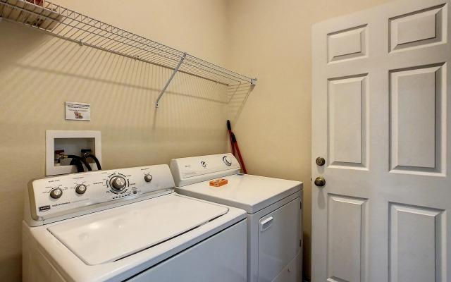 Triton Vacation Pool Home Near Disney