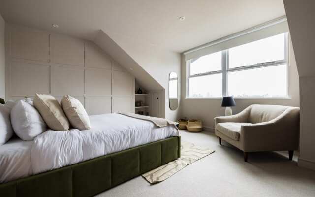 The Clapham Chambers - Stunning & Bright 3BDR Flat with Terrace