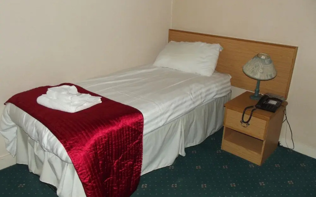 Plas Coch Hotel