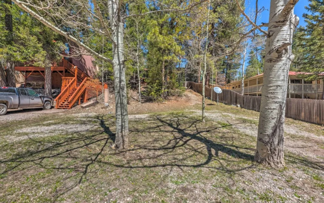 Pet-friendly Cloudcroft Cabin w/ Forest Views!