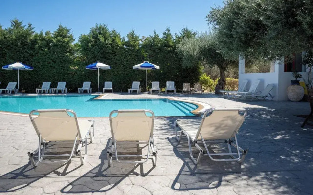 Triantafillas Suites