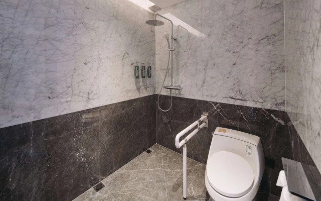 Hilton Garden Inn Huludao Longxing Road