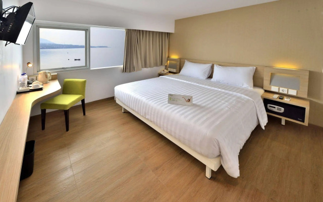 Whiz Prime Hotel Megamas Manado