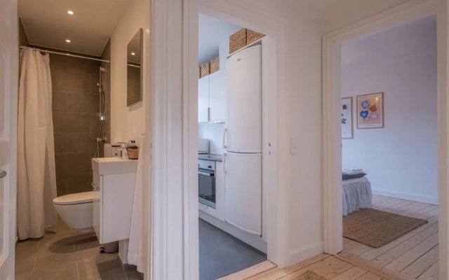 1 Bed Apartment Sleeps 2 With Parking, Wifi, Tv