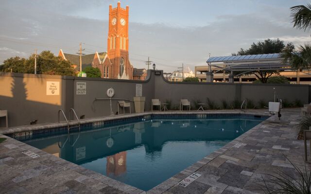 Holiday Inn Alexandria - Downtown by IHG