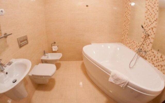 Hotel Pod Dębami