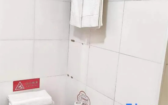 Homeinn Hotel (Qian'an Mingfeng Street) – Bathroom – Songyuan