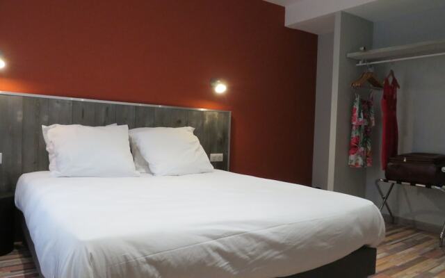 Logis Hotel Yseria - Historical Center