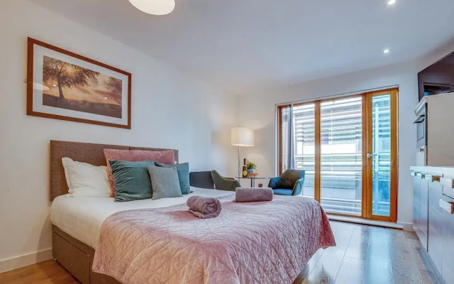 Sheffield 3rd fl City Studio Apartment