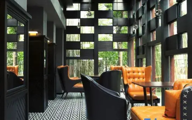 YU Hotel
