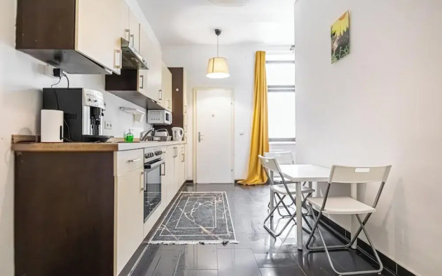 Cozy Room Near U6 Dresdner Subway Line