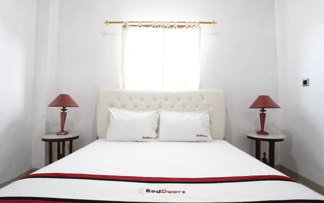 RedDoorz Plus @ Godean