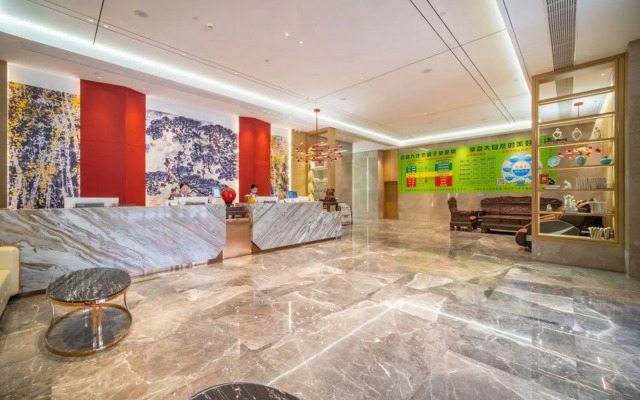 Youcheng Oriental Hotel (Huqiu Subway Station)