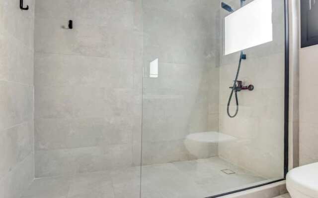 Phaedrus Living: City Center Sky Penthouse