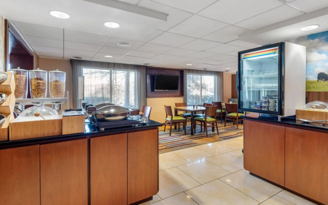 Fairfield by Marriott Inn & Suites Portland Maine Airport