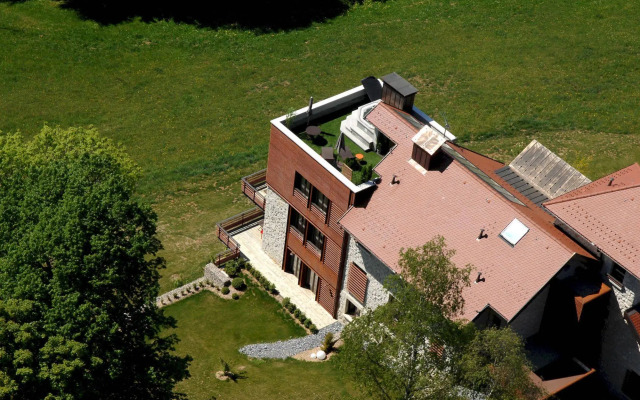 Château des Avenieres