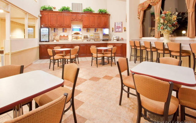 Country Inn & Suites by Radisson, Fort Worth West l-30 NAS JRB