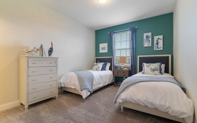 5BR Town Home in Festival