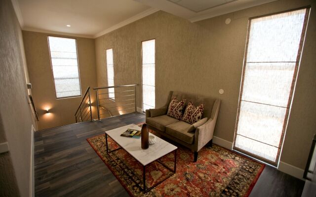 Hillside Executive Accommodation