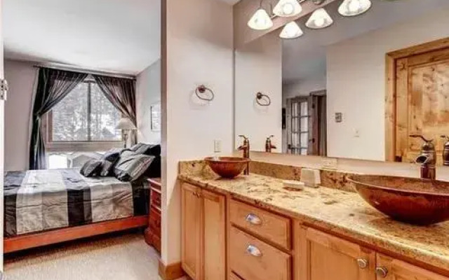 Ski Hill by Pinnacle Lodging