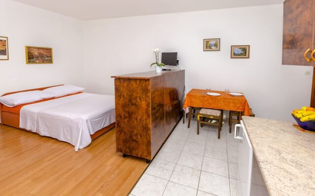 Apartments Tomislav