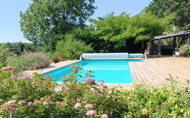 House Near Bonaguil Castle With Private Pool