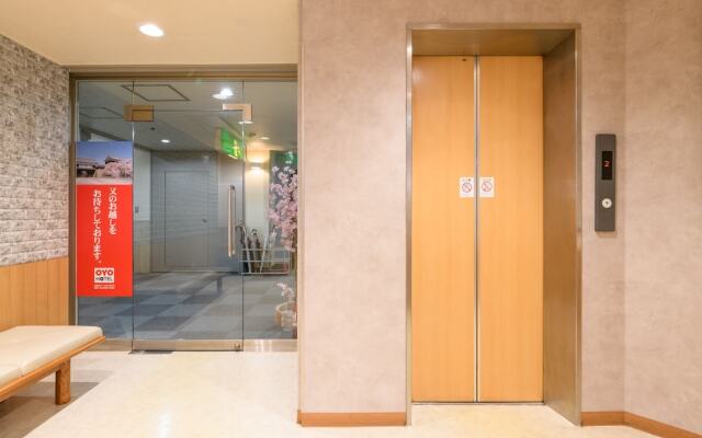 Oyo Ueda Station Hotel