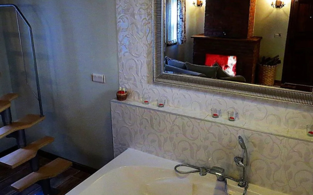 Piccolo Mondo Hotel