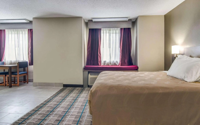 Quality Inn & Suites Grove City - Outlet Mall
