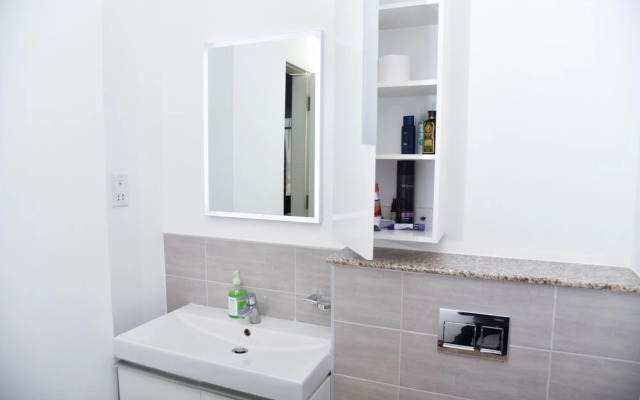 Stay.Plus Stylish Living Nova