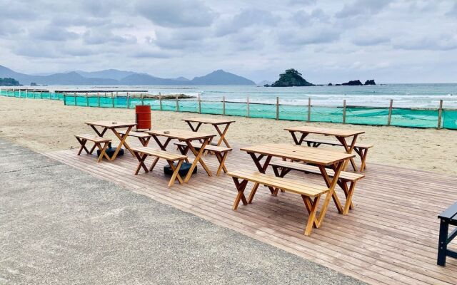 Beach Side Village Familiar - Hostel