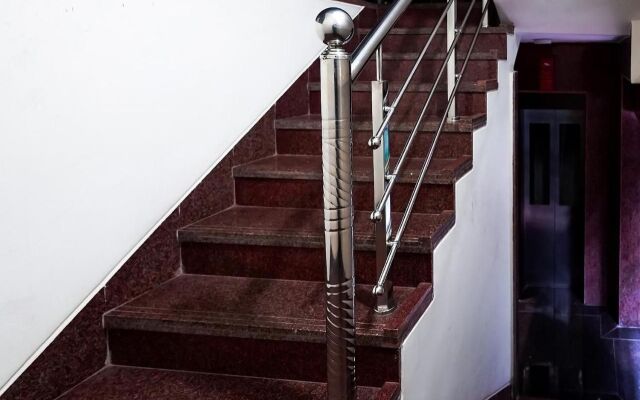 Fabhotel Eros 211