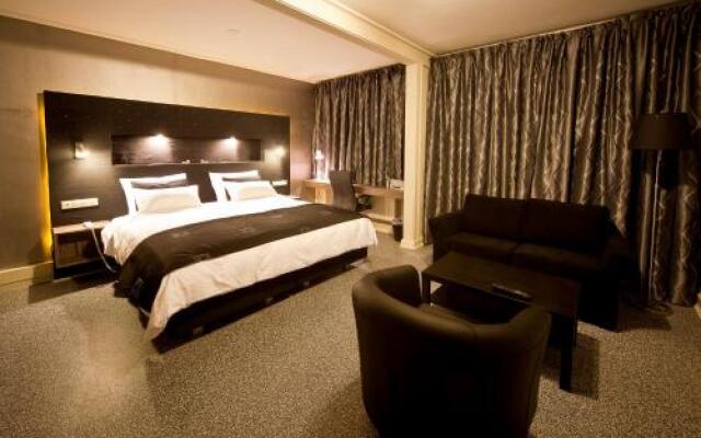 Raadhuis Dinther Suites