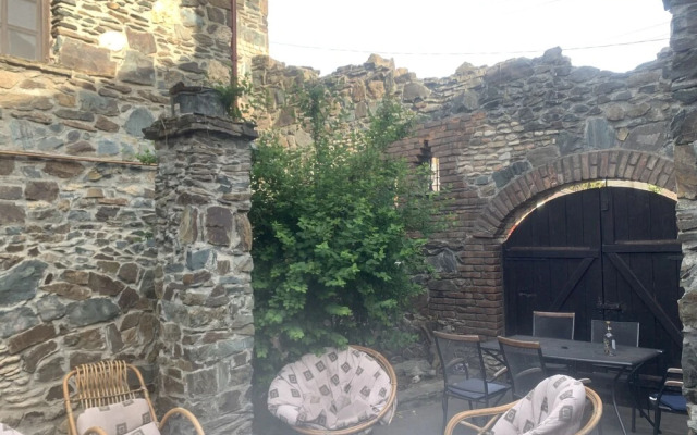 Strada Libertății 9