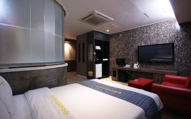 Goodstay Apsan Business Hotel