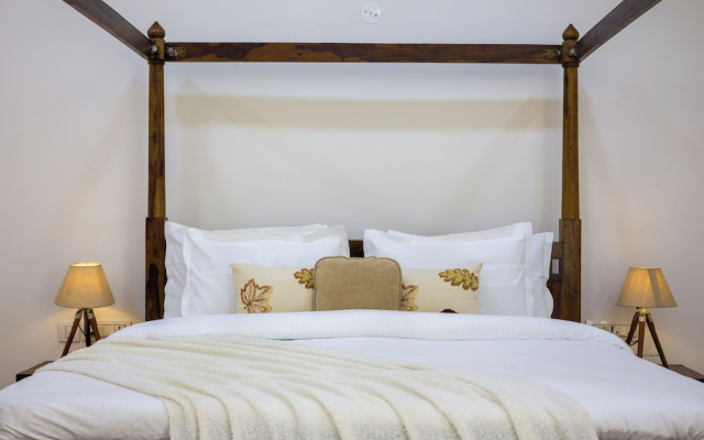 ELIVAAS Adhiva Retreat 5 BHK Farmhouse
