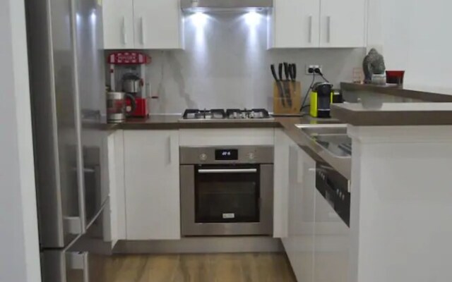 Modern and Spacious 2 Bedroom Apartment in Ultimo
