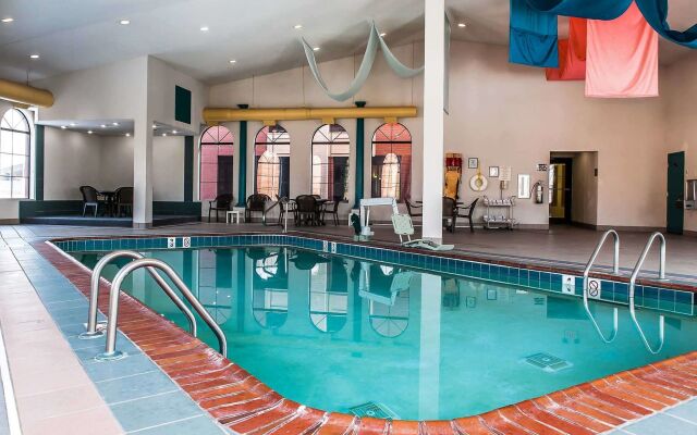 FairBridge Inn & Suites Fort Wayne