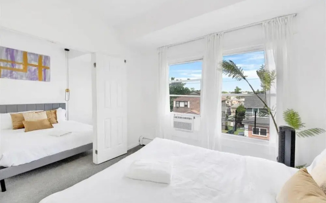 Luxury 5 BR Home Free Parking