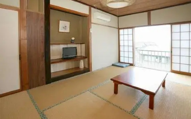 Ryokan Minshuku Kamoya