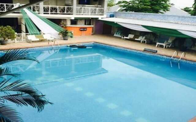 Royal Choice Inn