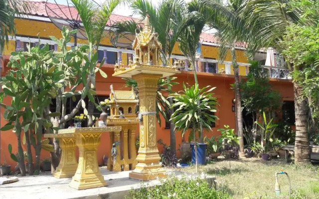 Wang Pla Guesthouse & Fishing Park