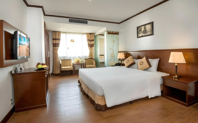 May De Ville Trendy Hotel & Spa